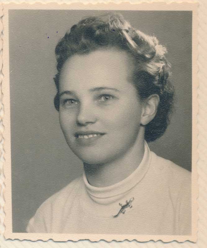 Stefanie Holba geb. Challupner (um 1948)