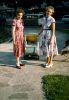 Theresia Fischer geb. Challupner mit ihrer Schwester Stefanie Holba geb. Challupner (1957)